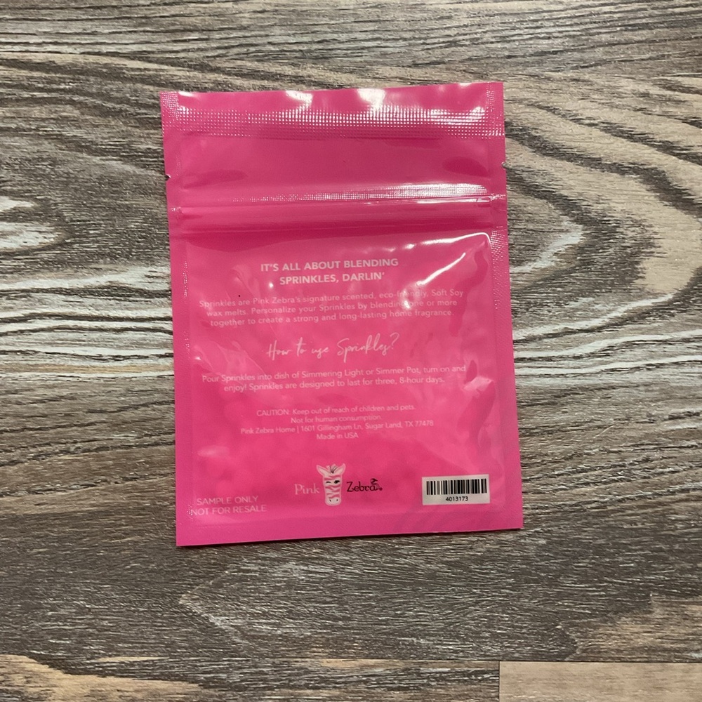 Pink Zebra Soy Melting Waxes and Pre-Soaked Honeysuckle Go-Card NWT - Picture 11 of 12